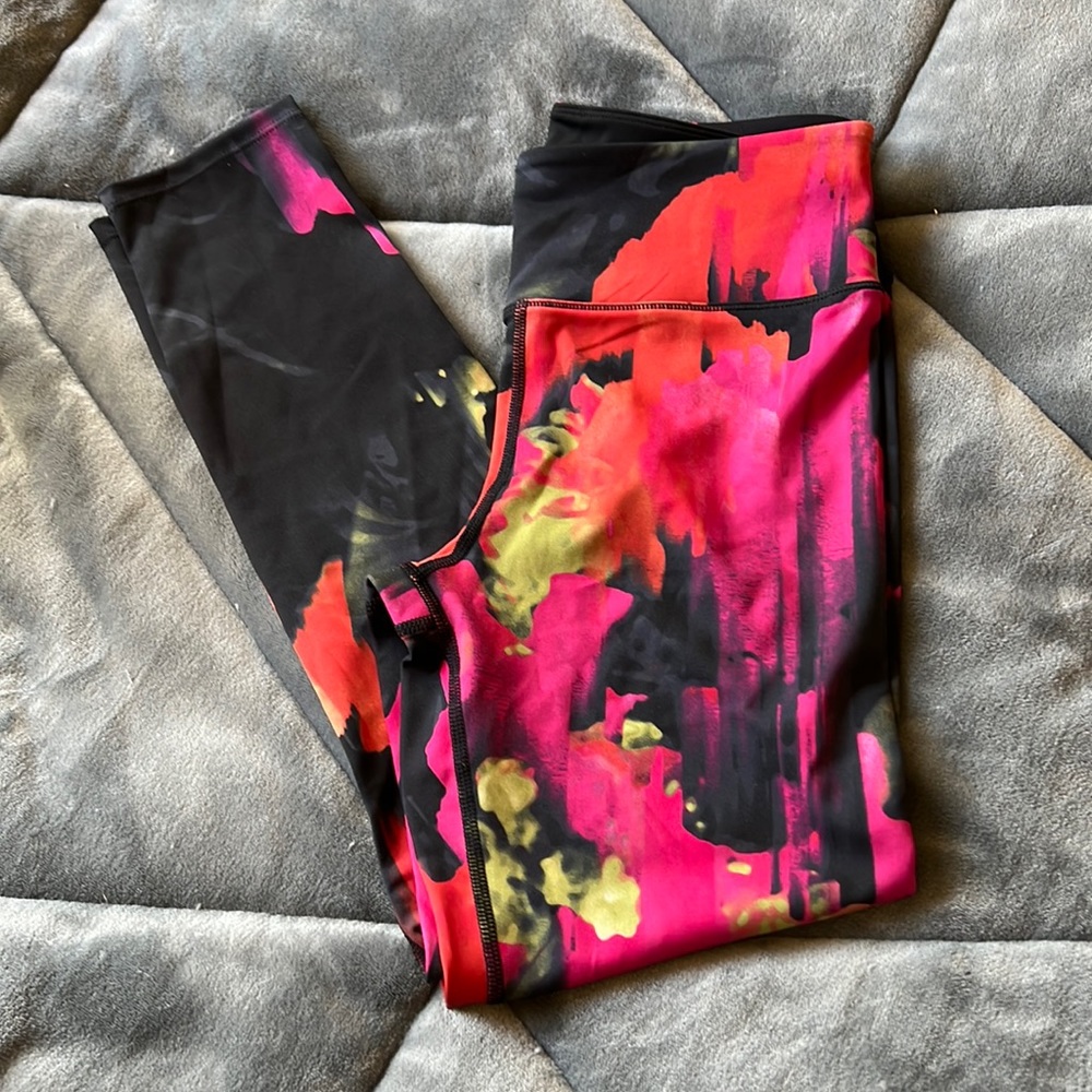 Noli Yoga Pants Size Medium
